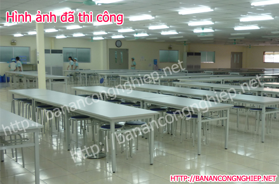 Hình ảnh thi công bàn ăn công nghiệp thực tế 04 Hình ảnh thi công bàn ăn công nghiệp thực tế 04